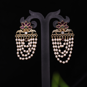 Floral Kemp Stone Earring with Pearl Hanging