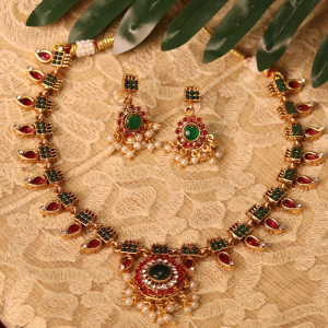 Traditional Flower Mango Kemp Stone Necklace with Earrings