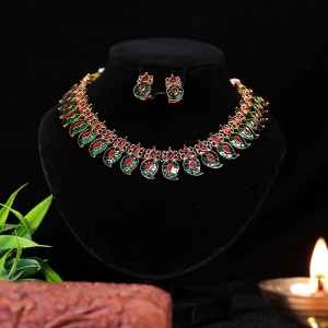 Traditional Mango Kemp Stone Necklace with Earrings