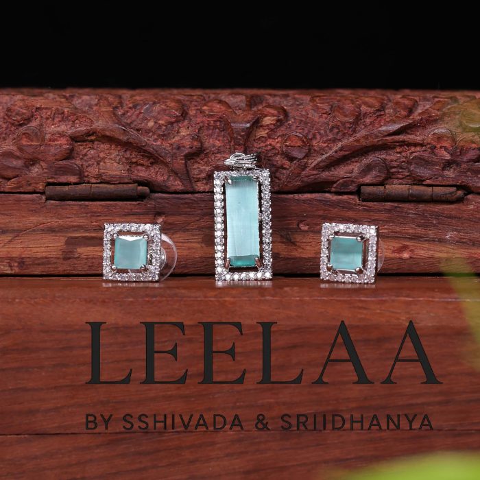 AD STONE PENDANT AQUA BLUE1