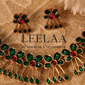 Traditional Flower Kemp Stone Necklace