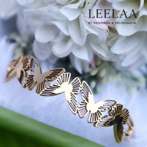 Elegant Flying Butterfly Openable Bangle