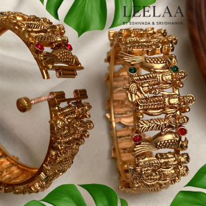 Ram Parivar Bangles  (Set of 2)