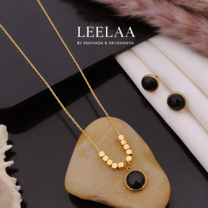 Square Beaded chain with Black pendant and studs