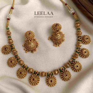 Vasudha Floral Necklace with Earrings